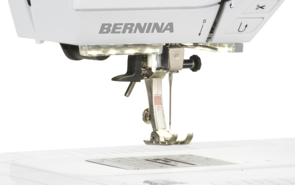 BERNINA 475 QE от магазина Promily в Ставрополе